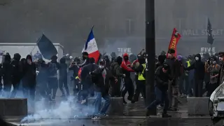 В Европа тлее силно и май ще гори: И в Белгия им се запали чергата Снимки