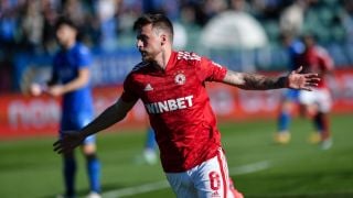 Кери звъннал на съиграчи от ЦСКА и обявил, че….