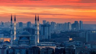 Страшен скандал в столицата на Турция! Случи се нещо невиждано ВИДЕО