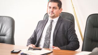 Спортният министър Радостин Василев и легендата Давор Шукер рожденици