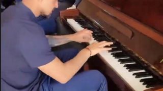 Вижте, за да повярвате! Валери Божинов стана пианист ВИДЕО