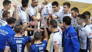 Левски остана без треньор и шестима за Купата