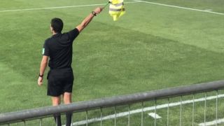 Такова нещо във футбола не сте виждали ВИДЕО