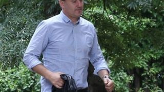 Бивш национал, участвал на Евро'96 и Мондиал'98, става на 53 години