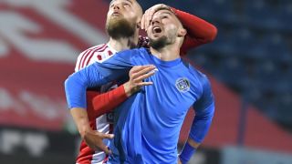 Невероятна драма с бивш наш национал! Смени 2 отбора за един месец
