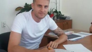 Футболист от Efbet Лига отказа да си намали заплатата, изгониха го