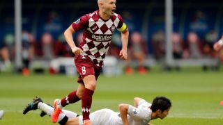 Още една легенда пред завръщане в Барса