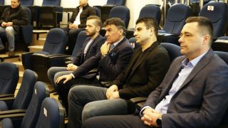 Боби Михайлов връчи дипломи за УЕФА-лиценз у нас