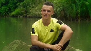 Крушарски се бори за голямата награда в "Сървайвър"