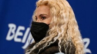 Треньорката на Валиева скочи гневно СНИМКИ