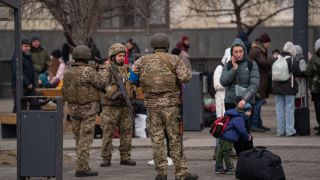 Жената на шампион: Нивите и пътищата са осеяни с трупове на руски войници