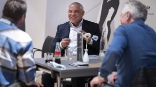 Знаменит треньор се завърна в професията
