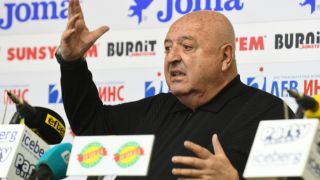 Венци изригна пред БЛИЦ: Ужас! Бербатов иска да ни вкара във война