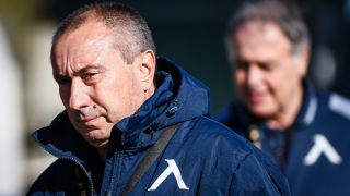 Стоилов прави корекции за столичното дерби