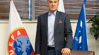 Боби Михайлов със свирепа закана към Бербатов