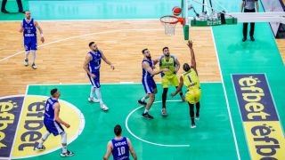 Левски на полуфинал за Купата