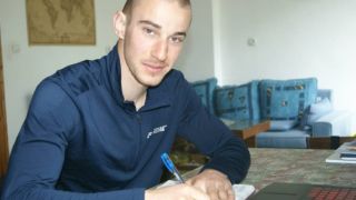 Голям талант отвърна на премиера Петков: Как да си даря заплатата за Украйна, като не съм...