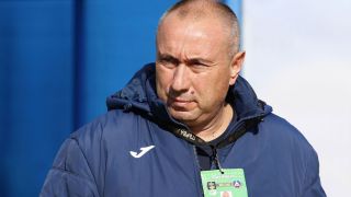 Проблеми в атаката за Левски