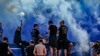 Напрежение: Левскари и цесекари се обстрелваха със сигнални ракети СНИМКА