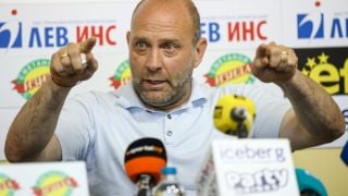 Тити Папазов отново нададе вой ВИДЕО