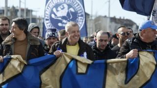 Левски на финалната права за трите милиона лева