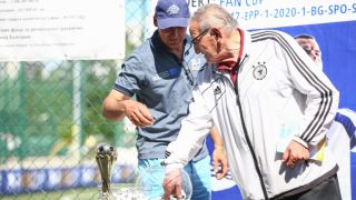 Димитър Пенев: Добре съм, щом ходя без бастун и си карам колата