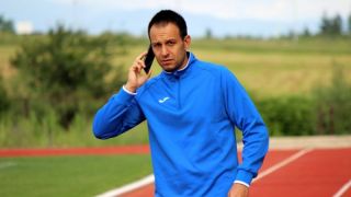 Спортен журналист с песен за НСА за юбилея на академията ВИДЕО