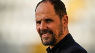 Шимунджа видя положители неща в тежката загуба
