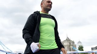 Кобрата готов да смачка шоу звезда от САЩ