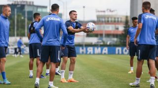 Първо в БЛИЦ: Жестоко напрежение в Левски! Показват вратата на основен играч, той не иска да си ходи
