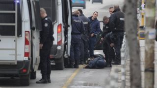 Става страшно за ултрасите на Левски, пребили полицаи!