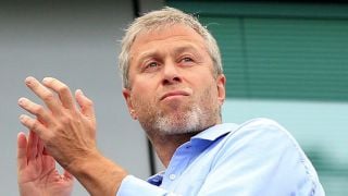 Абрамович поиска милион долара от ЕС