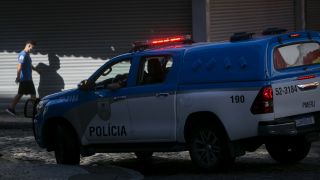 Шокиращи кадри! Полицаи убиха бивш спортист на улицата ВИДЕО 18+