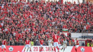 Феновете на ЦСКА с нова акция срещу Стойчо Младенов и Любо Пенев