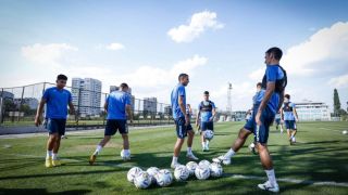 Основни футболисти на Левски не тренират с отбора