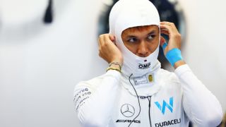 Пилот от Формула 1 спешно в болница