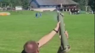 Лудост на Балканите! Стреляха с гранатомет срещу футболисти ВИДЕО