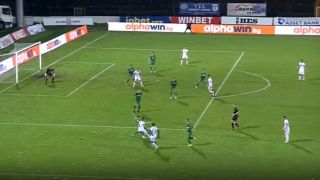 Гледаш и не вярваш! Този куриозен гол от Efbet лига не е за изпускане ВИДЕО
