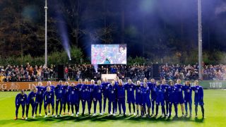 "Лалетата" подкрепят мигрантите в Катар