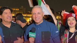 Стоичков предизвика фурор в Катар, насмете румънски журналисти ВИДЕО