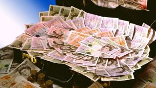 Двама приятели избиха рибата с уникален късмет