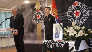 Люпко Петрович изпрати Йешич от името на ЦСКА и Гриша Ганчев