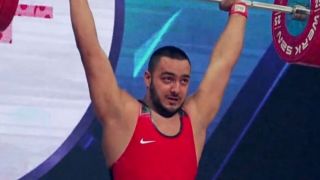 България завърши без медали в двубоя на Световното по щанги