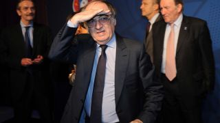 Гръмна грандиозен секс скандал с голям футболен шеф