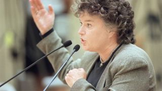 Кмет отмъкна 2 милиона от фондация и профука всичко