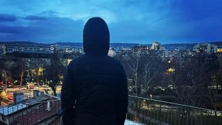Поредна жестокост потресе Варна! Пребиха син на известна личност
