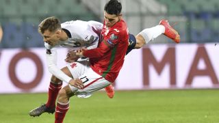 Национал стори нещо впечатляващо в дебюта си