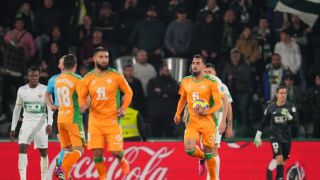Зрелище с 5 гола, 4 дузпи и 3 червени картони в Ла Лига ВИДЕО