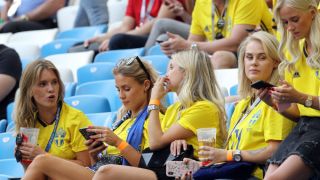 Вижте я! Определиха най-красивата половинка във Висшата лига СНИМКИ