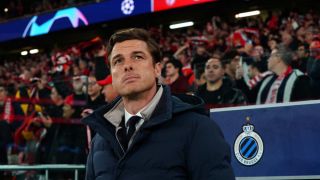 Изритаха Скот Паркър след големия срам снощи